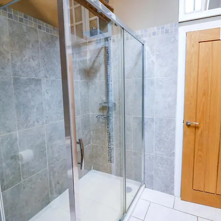 펜션 The Holt Barn